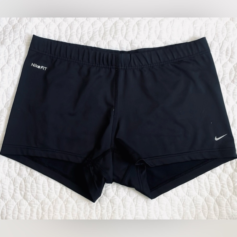 Nike FITDRY tight running shorts size M